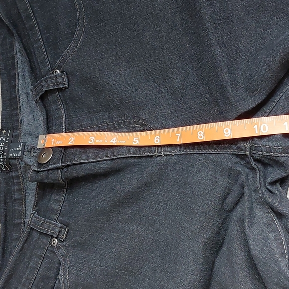 Forever 21+ rinsed black skinny stretch jeans - Picture 7 of 8